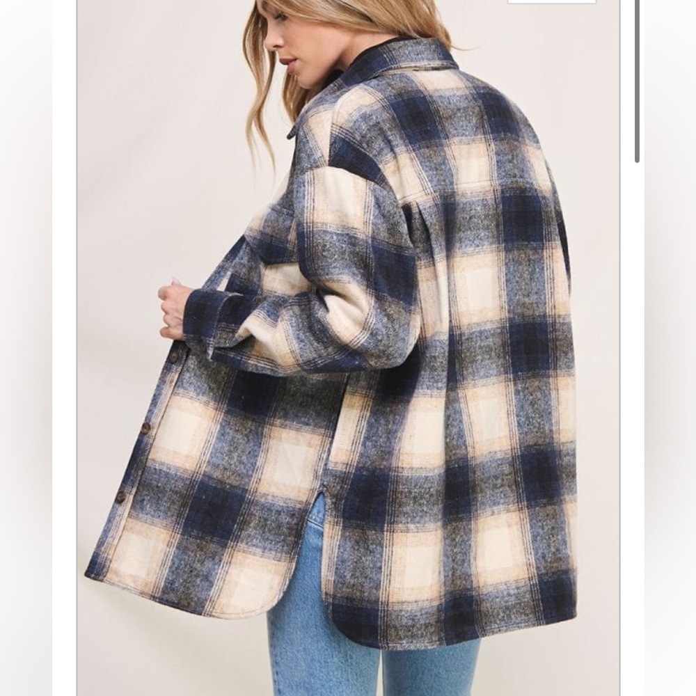 Ally Rose flannel size small
